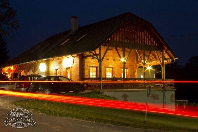 Готель Orszem Fogado Szalafo Екстер'єр фото